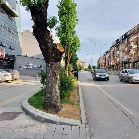 Bright & Lovely Apartment In The City Center Prishtinë Exterior photo
