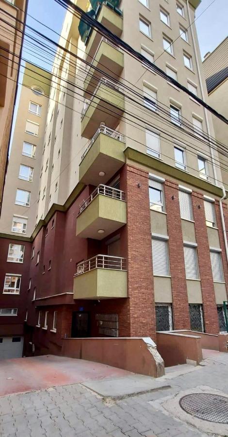 Bright & Lovely Apartment In The City Center Prishtinë Exterior photo