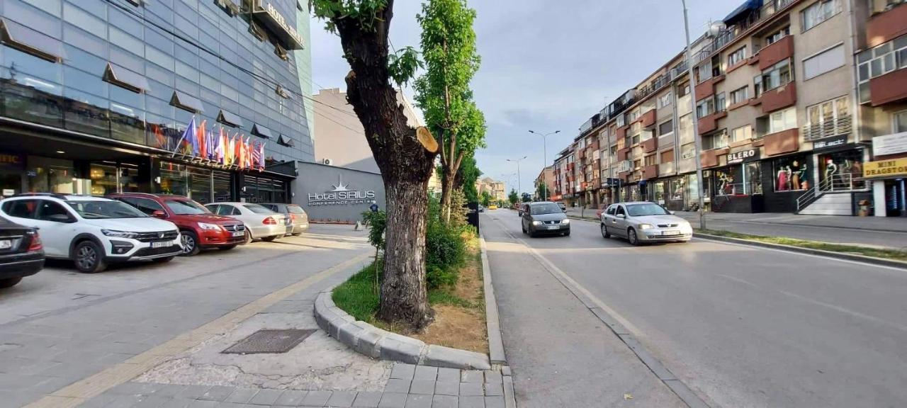 Bright & Lovely Apartment In The City Center Prishtinë Exterior photo